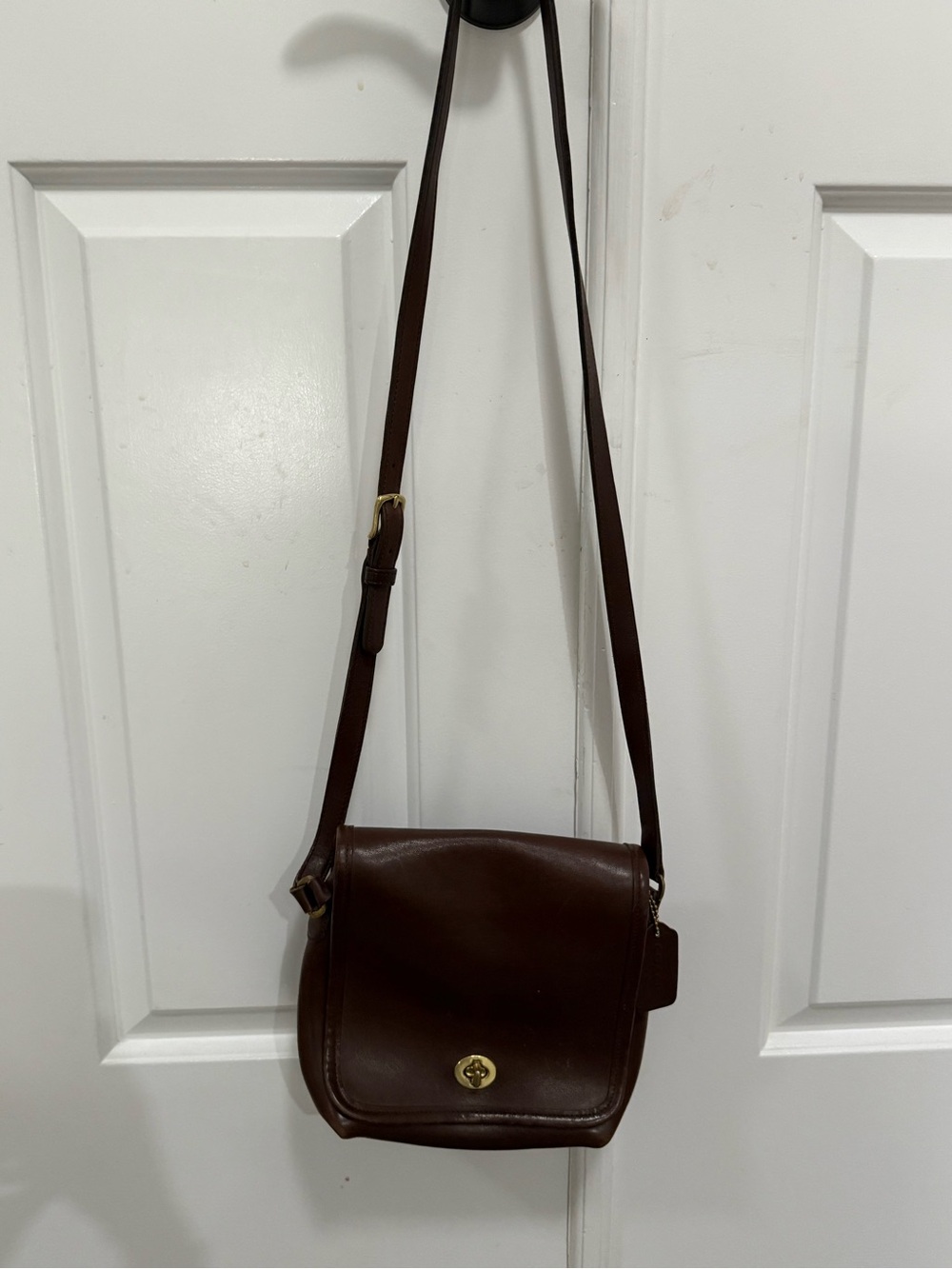 Classic Brown Leather Crossbody Bag Coach Y2K